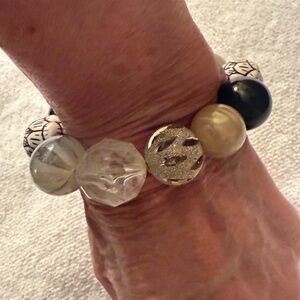 Elegant Multi-Color Beaded Bracelet